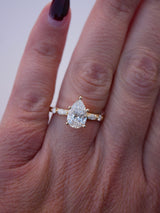 Pear Fioré Diamond Ring