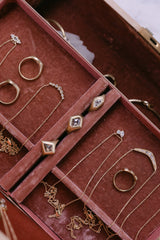 40% OFF: Rustic Kite Diamond Signet