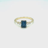 Emerald Cut Sapphire Drift Ring
