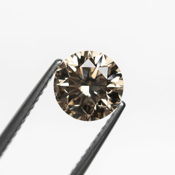 1.50ct 7.11x7.07x4.69mm VS1 Champagne Round Brilliant 20233-01