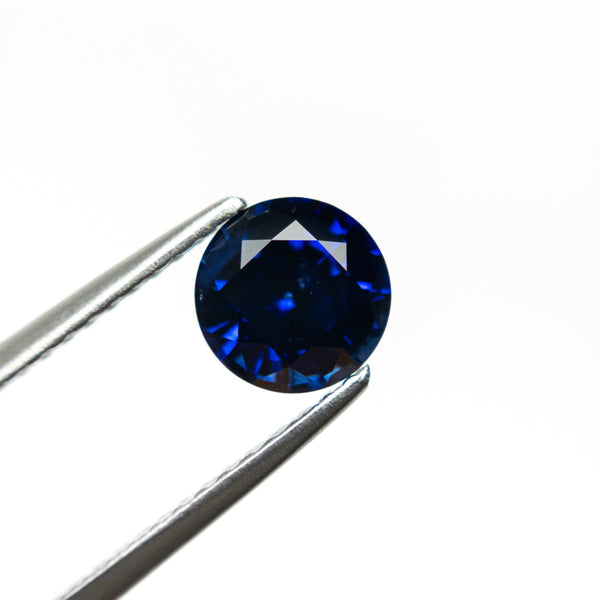 0.99ct 5.95x5.93x3.78mm Round Brilliant Sapphire 22146-01