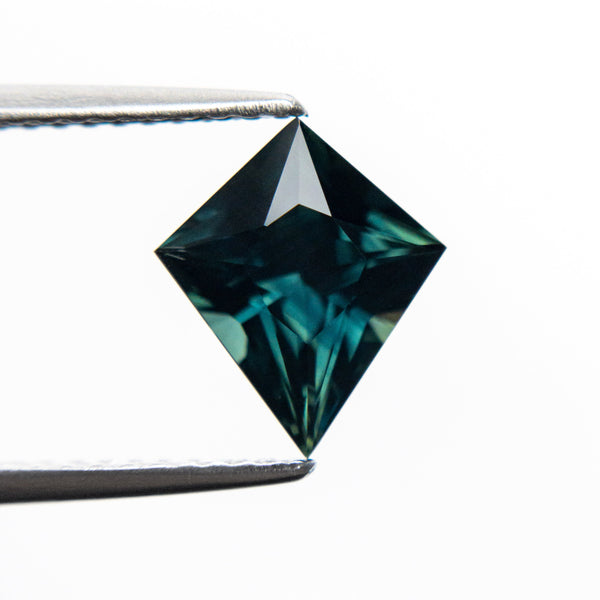 1.69ct 9.67x8.39x4.40mm Kite Brilliant Sapphire 22268-01