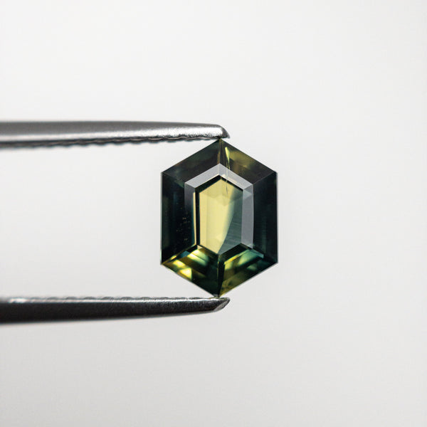 1.04ct 7.19x5.29x3.22mm Hexagon Step Cut Sapphire 22272-01