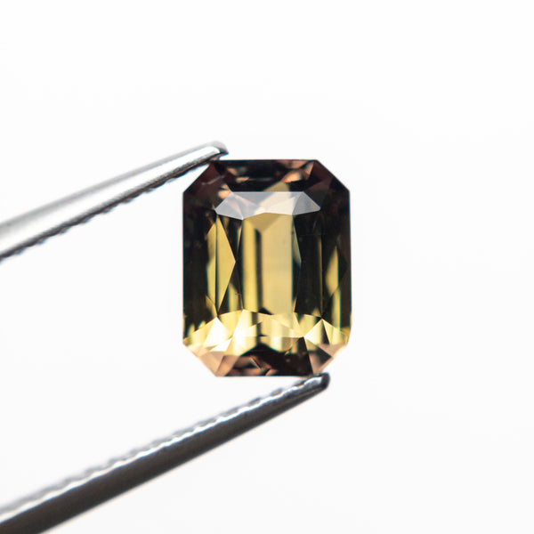 2.26ct 7.67x5.94x4.68mm Cut Corner Rectangle Brilliant Sapphire 22491-01