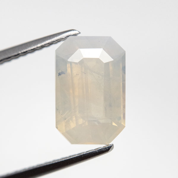 2.65ct 9.83x6.36x3.92mm Cut Corner Rectangle Step Cut Sapphire 22539-01