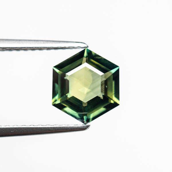 1.67ct 8.50x7.34x3.49mm Hexagon Step Cut Sapphire 22761-02