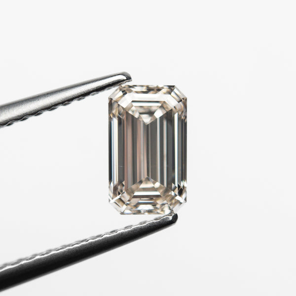 1.00ct 7.21x4.39x3.07mm VS2 C1 Cut Corner Rectangle Step Cut 22811-02