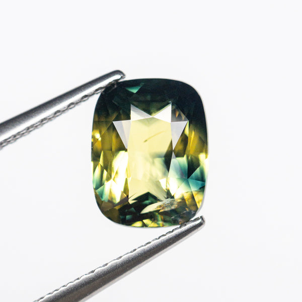 2.09ct 8.30x6.45x4.05mm Cushion Brilliant Sapphire 23025-01