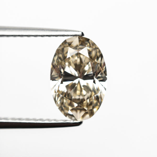 2.05ct 10.05x6.77x4.48mm VS2 C3 Oval Brilliant 🇨🇦 23207-01