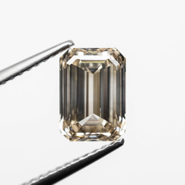 2.01ct 8.23x5.84x3.85mm GIA VS2 U-V Champagne Cut Corner Rectangle Step Cut 23421-01