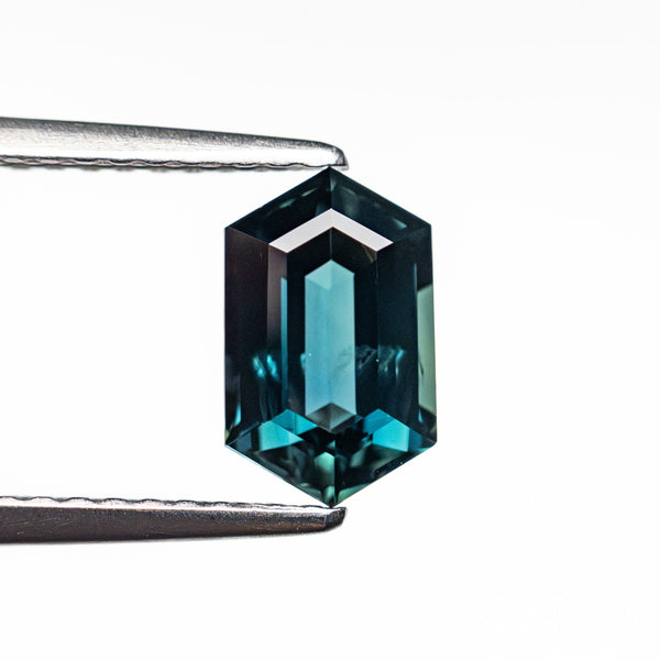 1.51ct 8.34x5.15x3.75mm Hexagon Step Cut Sapphire 23476-07