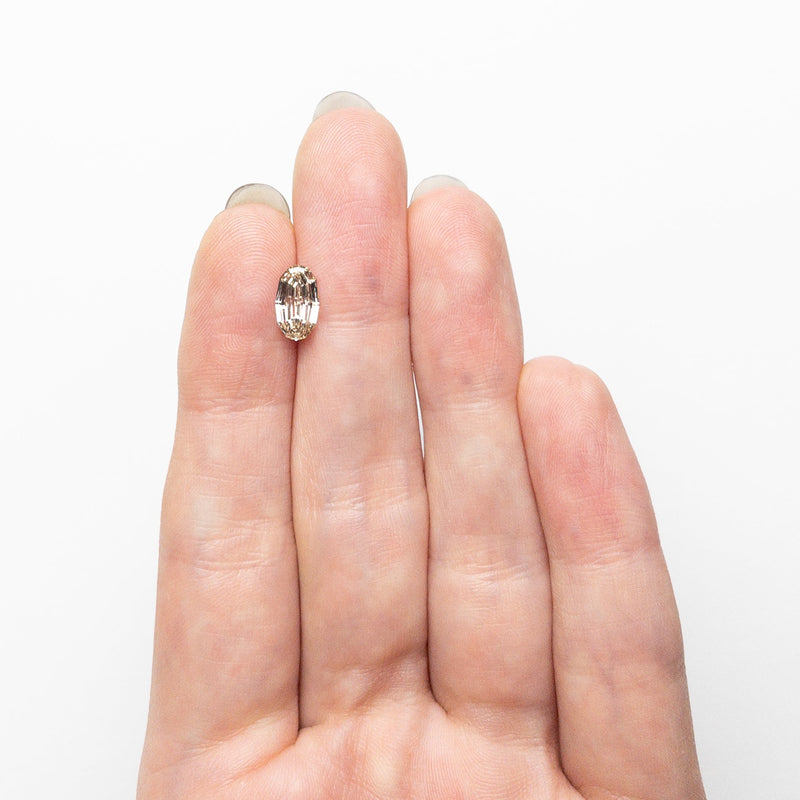 1.00ct 8.68x4.99x2.82mm VS2 C4 Geo Oval Step Cut 🇿🇦 26119-03
