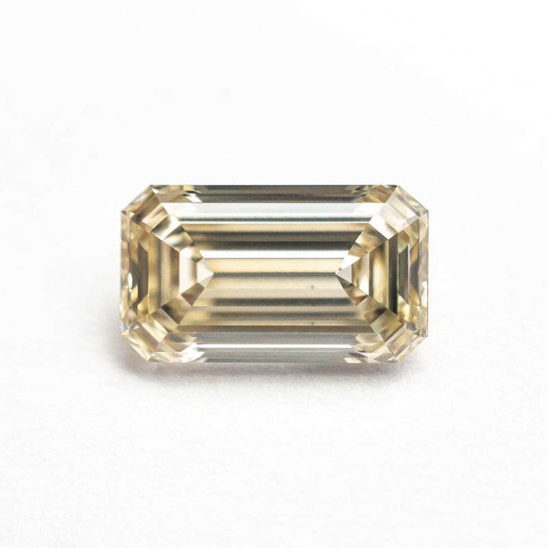 2.20ct 10.04x5.79x3.66mm VS2 C3 Cut Corner Rectangle Step Cut 26305-01