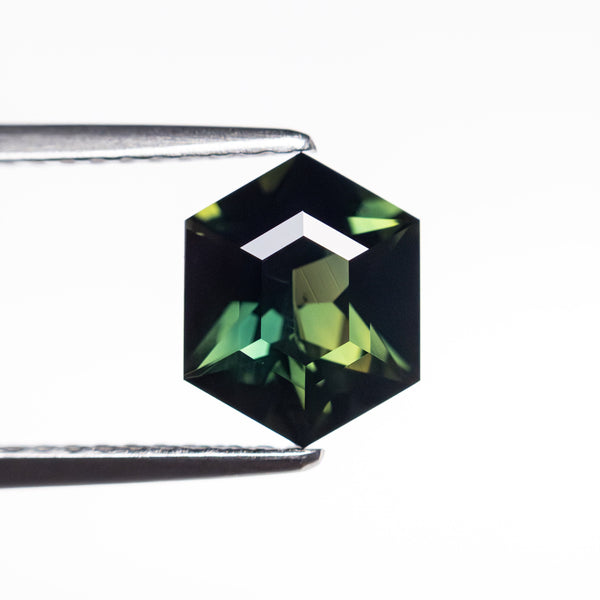 1.51ct 8.20x6.58x3.95mm Hexagon Step Cut Sapphire 26344-02