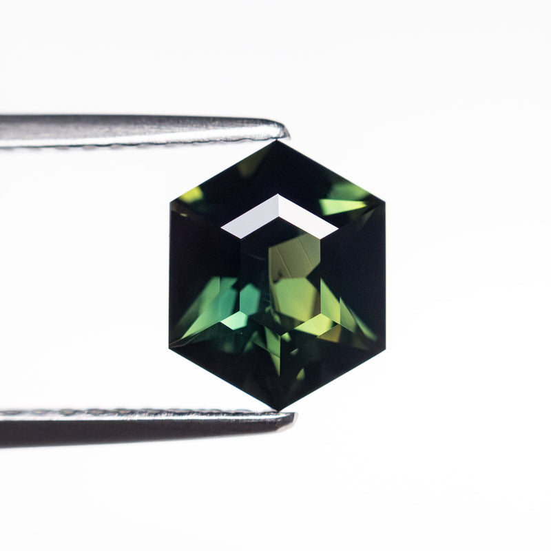 1.51ct 8.20x6.58x3.95mm Hexagon Step Cut Sapphire 26344-02