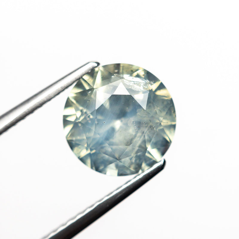 4.04ct 9.05x9.01x6.32mm Round Brilliant Sapphire 26447-01