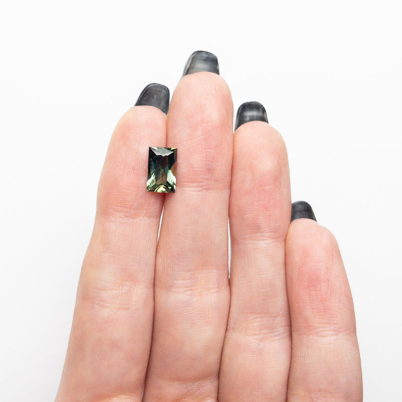 2.14ct 9.12x5.81x4.06mm Rectangle Brilliant Sapphire 26497-01