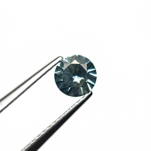 0.64ct 5.27x5.20x3.21mm Round Brilliant Sapphire 26556-32