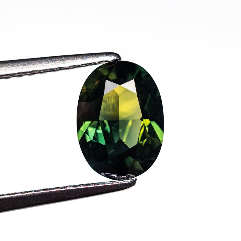 1.39ct 8.42x6.11x3.46mm Oval Brilliant Sapphire 26621-04