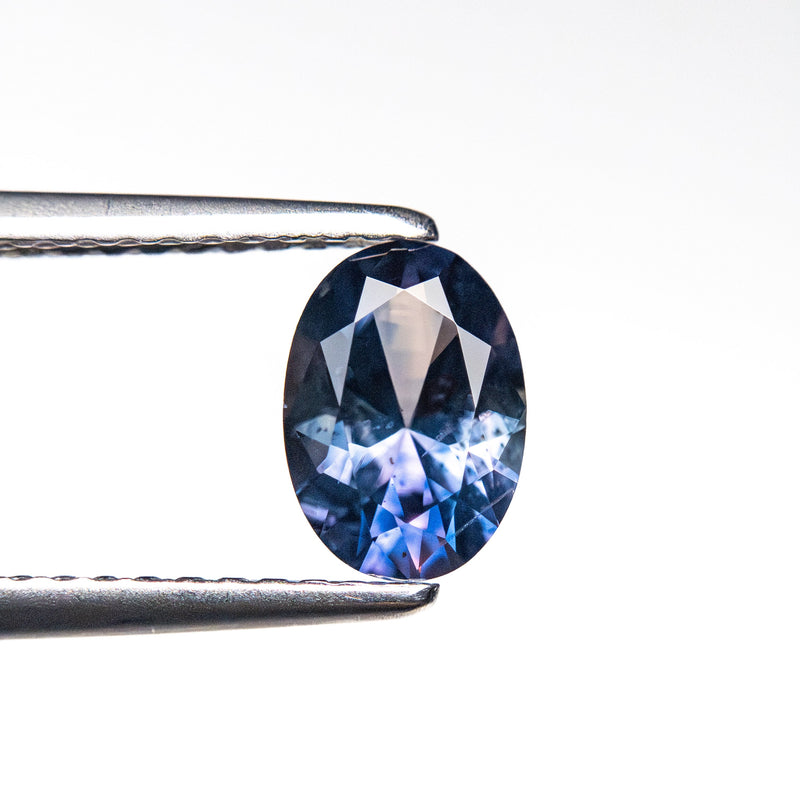 0.95ct 7.17x5.10x3.48mm Oval Brilliant Sapphire 26669-02