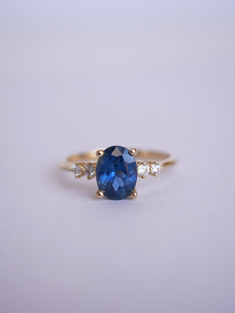 Blue Oval Sapphire Drift Ring