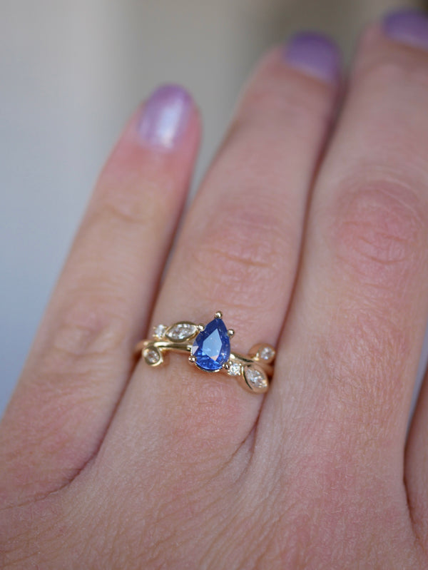 Pear Sapphire Vine Ring