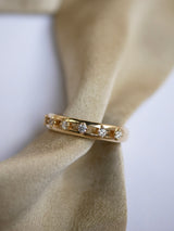 Floating Diamond Band