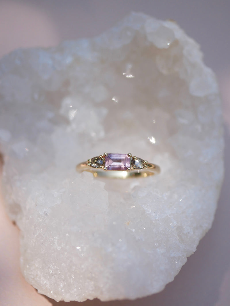 Mauve Sapphire Winged Ring