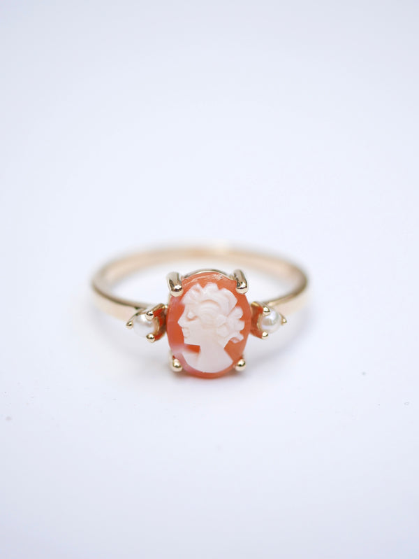 Accented Cameo Ring