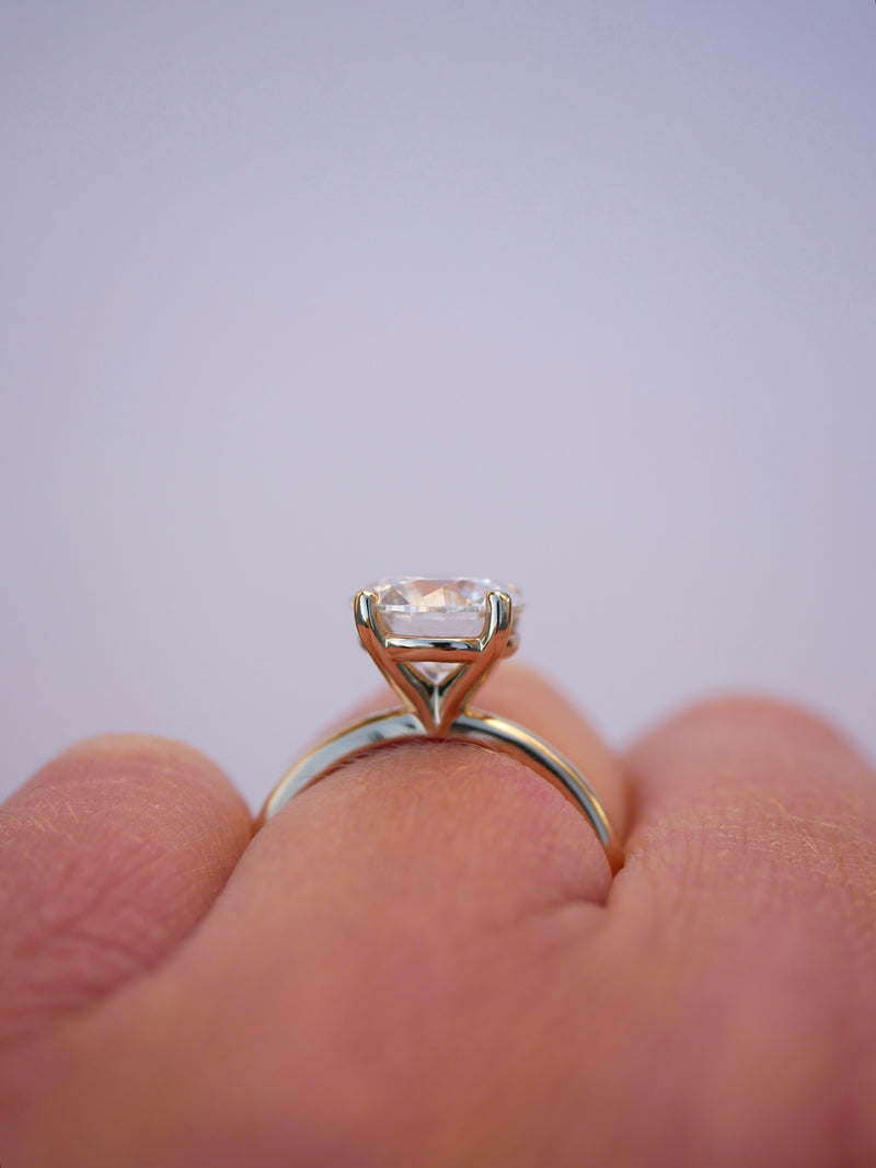 Round Diamond Solitaire Ring