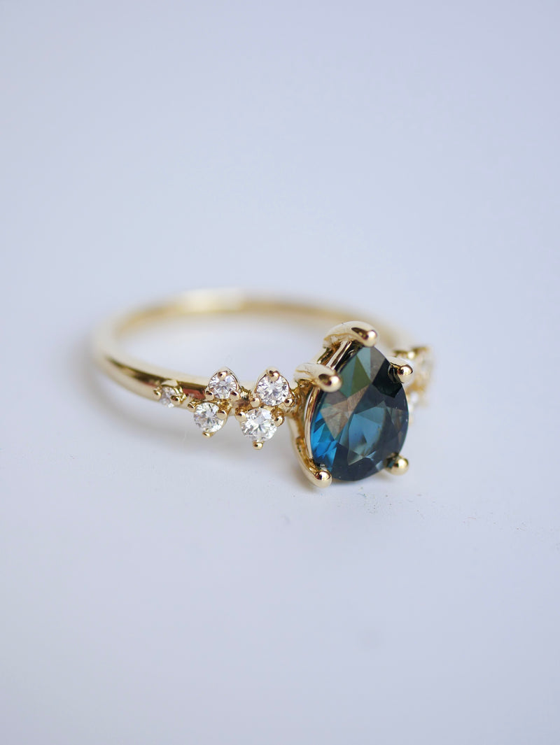 Pear Sapphire Athena