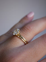 Oval Diamond Solitaire