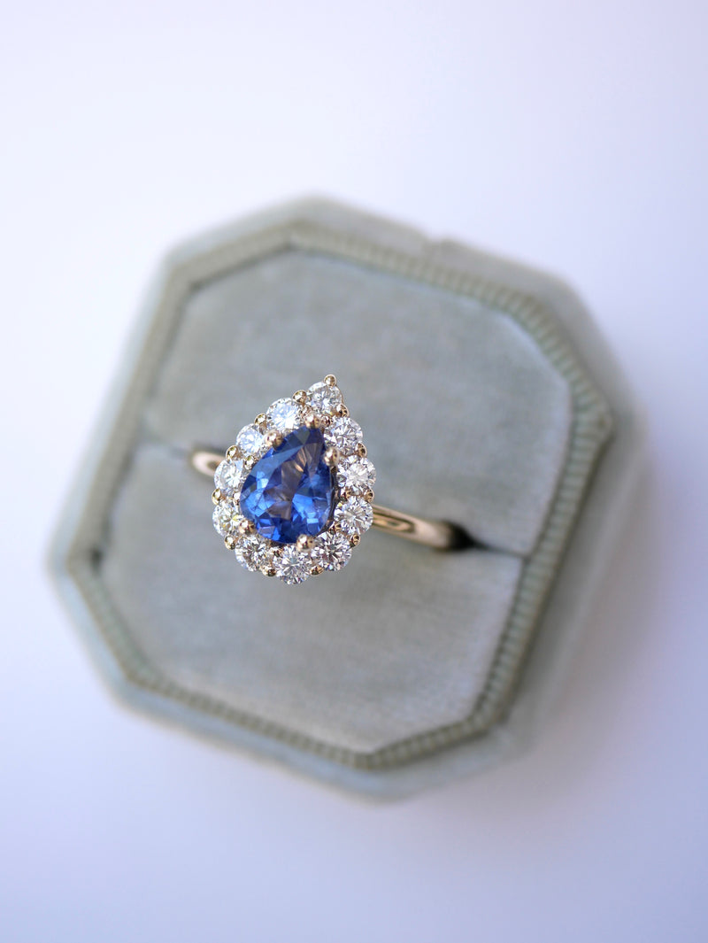 Pear Sapphire Diana Ring