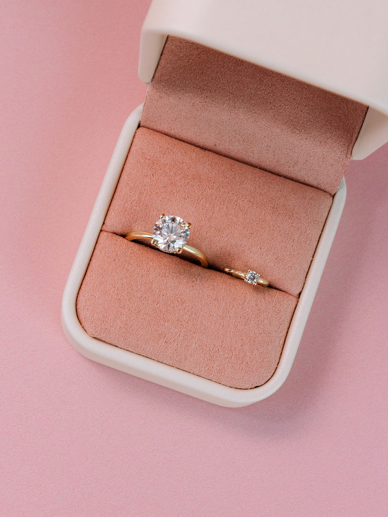 18k Gold Diamond Cluster Engagement Ring | Mia Gemma