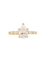 Pear Fioré Diamond Ring